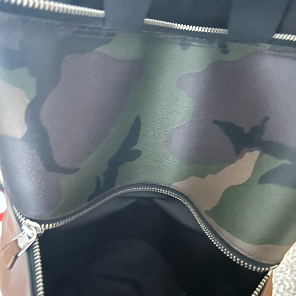 Coach Charles fold over leather bag - Picture 9 of 13